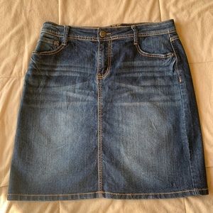 Earl Jeans, Size 8, Jean whitewashed mini skirt. Excellent condition.